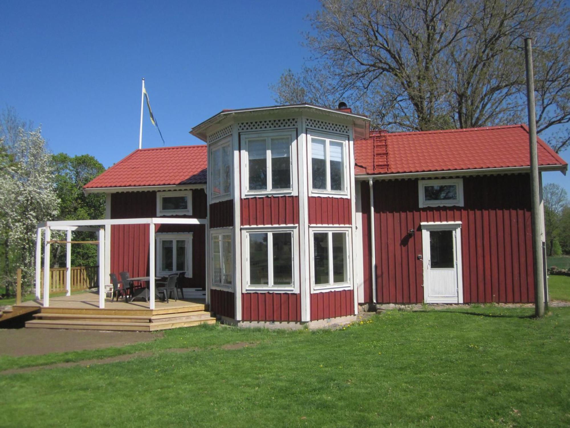 Huldas Gard Villa Med Sjaelvhushall Kumla  Экстерьер фото